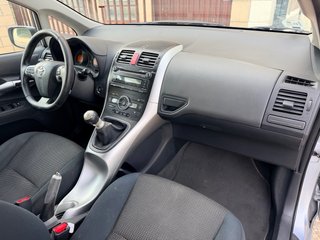 Toyota Auris 2010