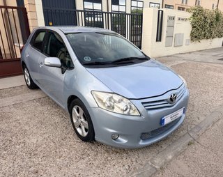 Toyota Auris 2010