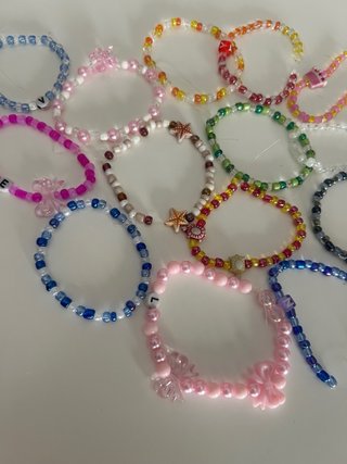 Pulseras de cuentas y abalorios