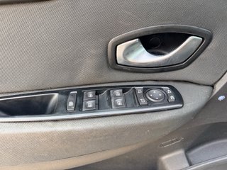 Renault Scenic 2012