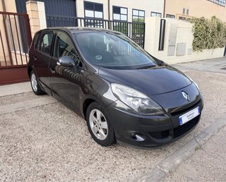 Renault Scenic 2012