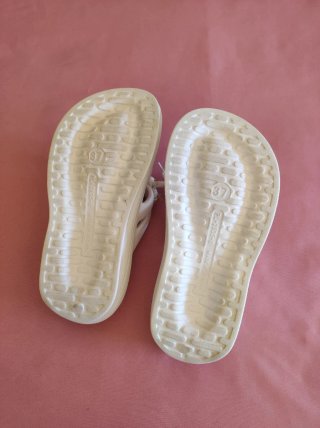 Sandalias de plataforma blancas