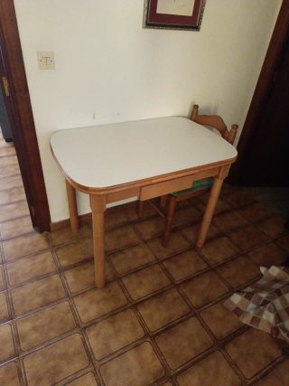 Mesa de cocina extensible madera y blanco
