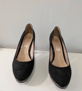 Zapatos de tacón alto negros