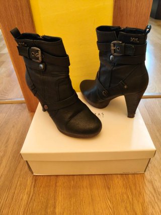 Botines Xti Negros