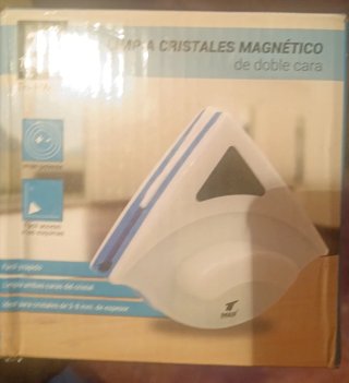 Limpia cristales magnetico