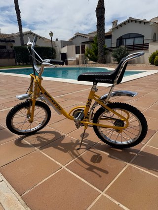 Bicicleta Motoretta Amarilla