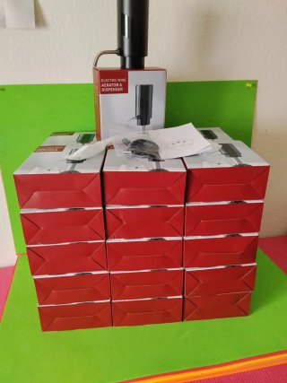 Lote 31 Dispensadores/Aireadores Vino Eléctricos