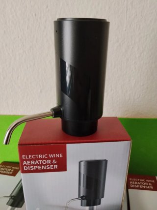 Lote 31 Dispensadores/Aireadores Vino Eléctricos