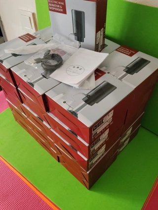 Lote 31 Dispensadores/Aireadores Vino Eléctricos