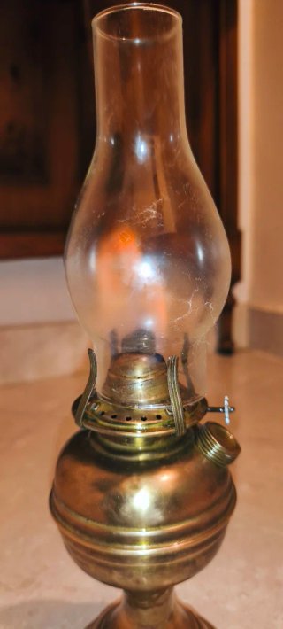 Lampada a petrolio ottone anni '60