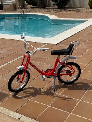 Bicicleta Motoretta Roja