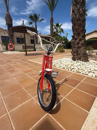 Bicicleta Motoretta Roja