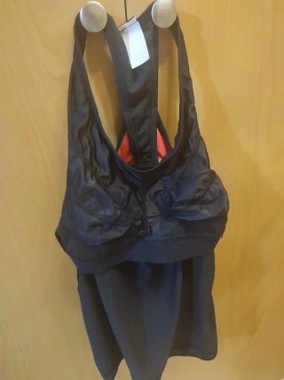 Camiseta deportiva tirantes Domyos negra