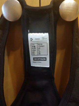 Camiseta deportiva tirantes Domyos negra
