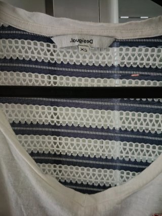 Camiseta Desigual calada talla xs