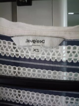 Camiseta Desigual calada talla xs