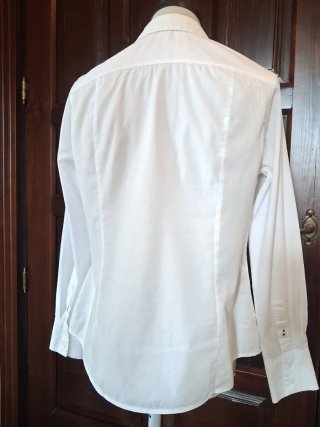 Blusa blanca elegante