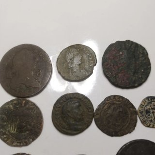 Lote de monedas antiguas