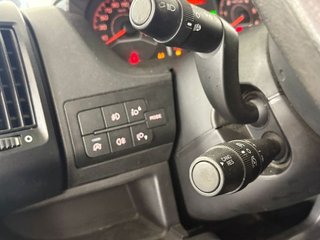 Peugeot Boxer 2.2 BLUEHDI S-S 140 ASPHALT 335 L3H2 335  S-S