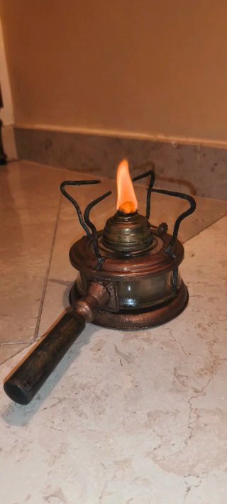 Antico fornello a spirito