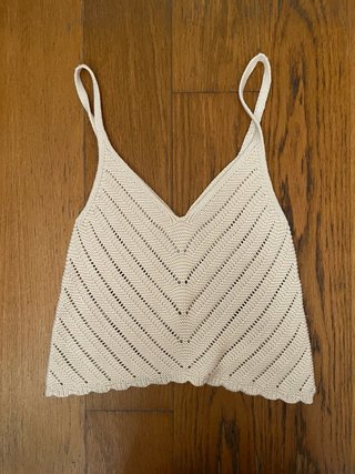 Top de ganchillo beige