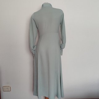 Vestido largo verde menta de ASOS. Talla M