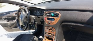 Peugeot 607 2004