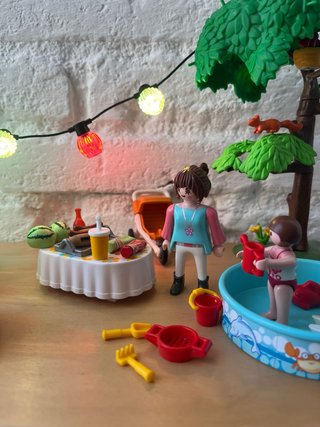 PLAYMOBIL Familia y Parrilla Verano 9272