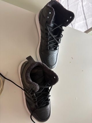 Botas Adidas Negras Blancas