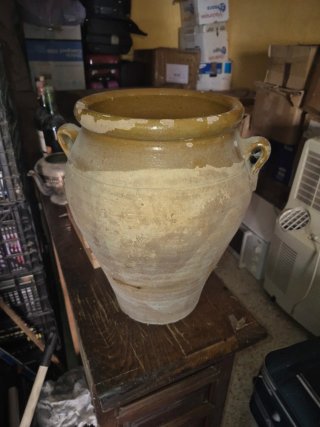 Tinaja de barro ancha
