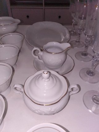 Juego café salsera fuente porcelana oro