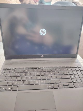 Ordenador Portátil HP 255 G9 Ryzen 5 15.6".