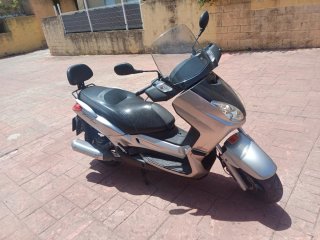 Yamaha XMAX 250cc Scooter