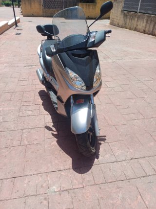 Yamaha XMAX 250cc Scooter
