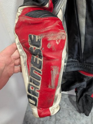 Mono  dos piezas, Dainese Cuero Rojo/Blanco/Negro