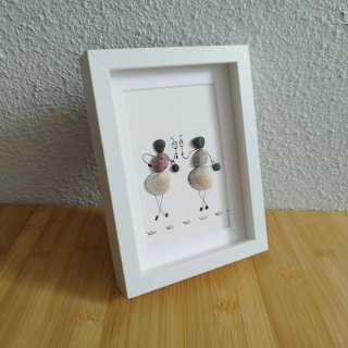 Cuadro artesanal amigas con conchas y piedras