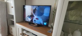 Televisión LG 43 con peana orientable