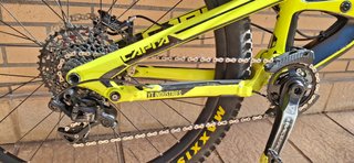YT Capra CF