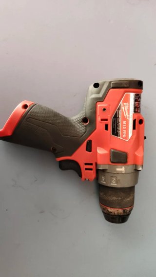 Atornillador Milwaukee M12 Fuel