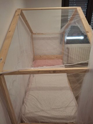 Cama Montessori Madera con Mosquitera.