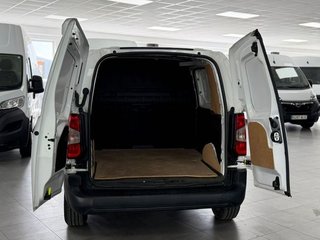 Peugeot Partner Premium Standard 600kg BlueHDi 73kW