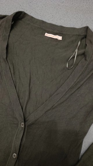 Cárdigan verde militar. Talla 40