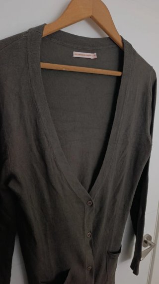 Cárdigan verde militar. Talla 40