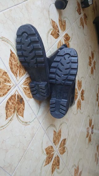 Botas de agua negras