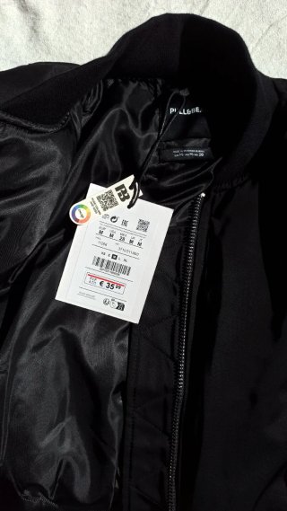 Chaqueta Bomber Pull&Bear Negra