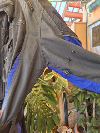 Chaqueta Moto Negra y Azul