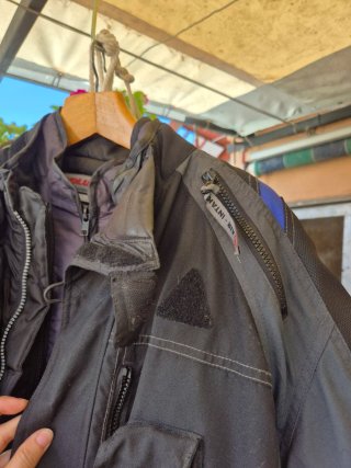 Chaqueta Moto Negra y Azul