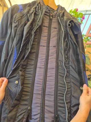 Chaqueta Moto Negra y Azul