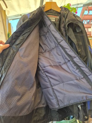 Chaqueta Moto Negra y Azul